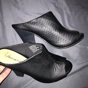 American Eagle peek a boo heels